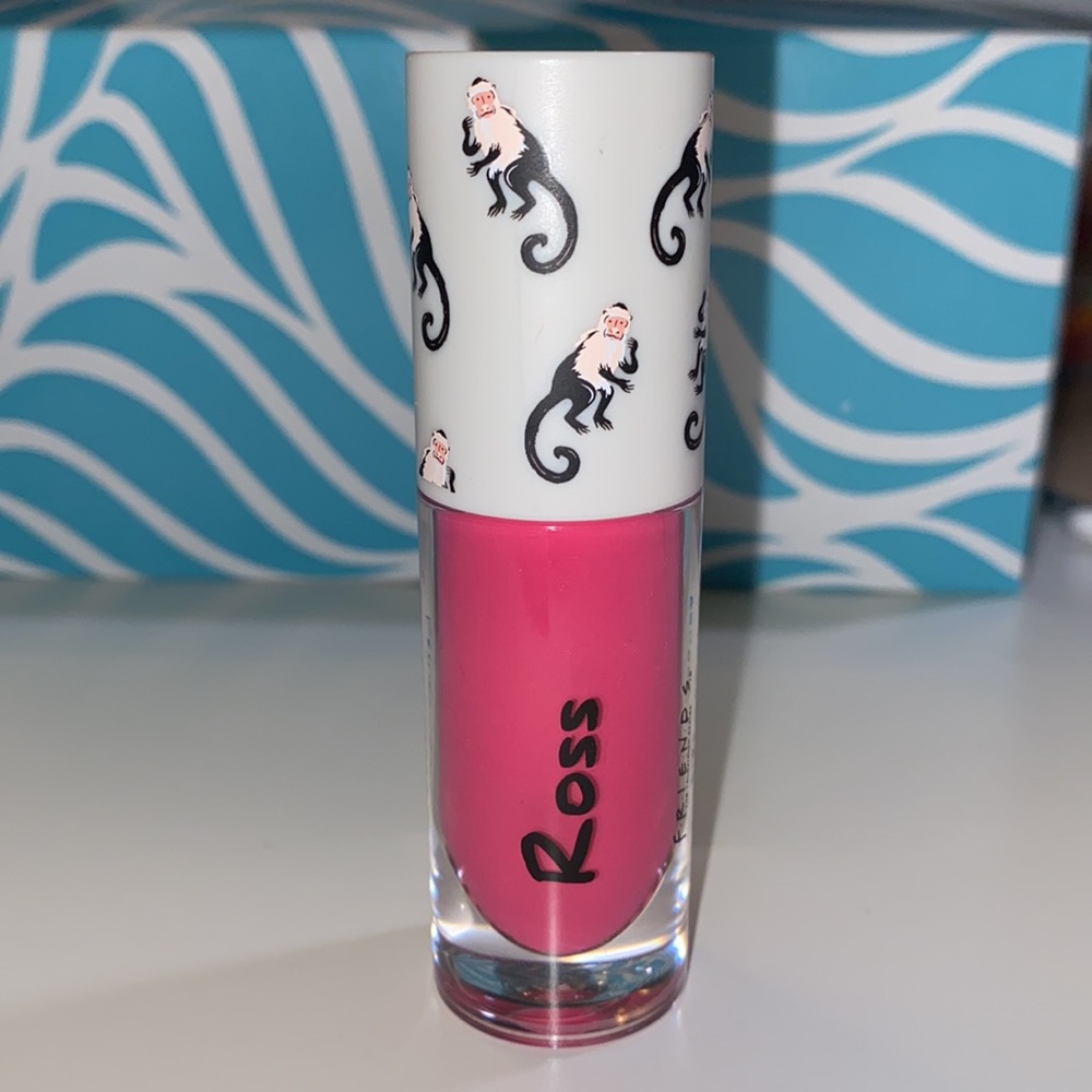 FRIENDS revolution lip gloss
